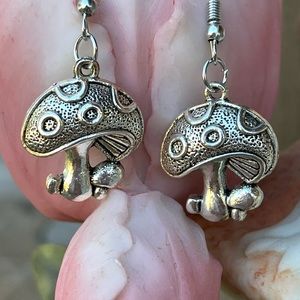 Beautiful silver mushroom charm dangle earrings